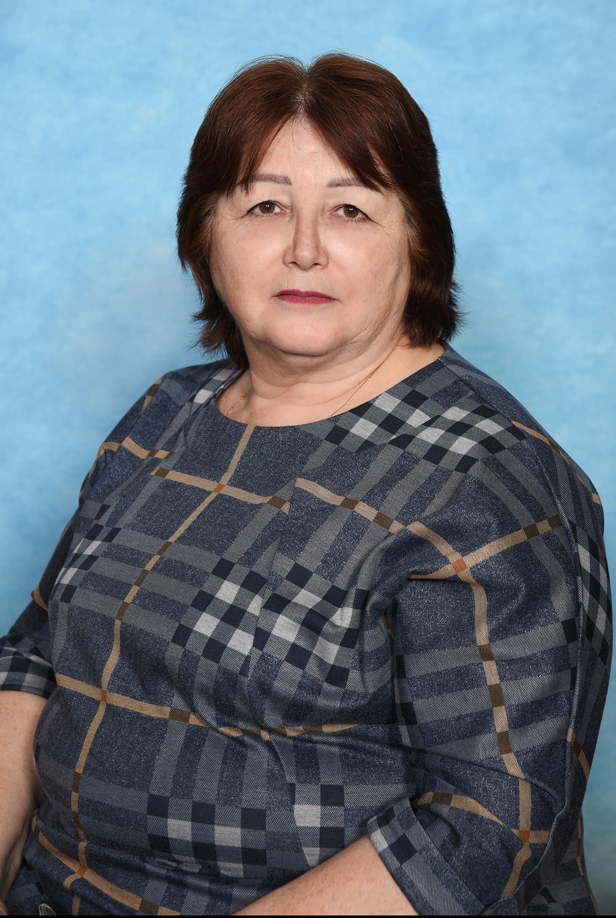 Елизарова Лариса Александровна.